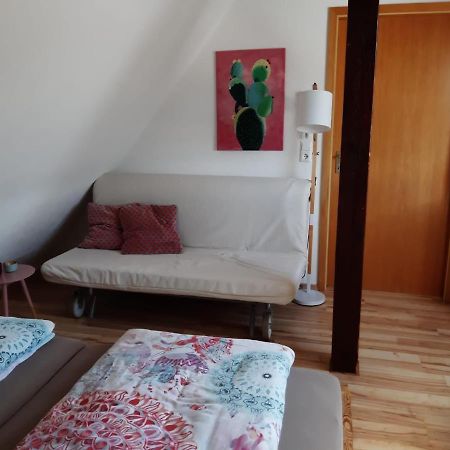 Giebelzimmer Mit Weinbergblick Stetten  Exterior photo